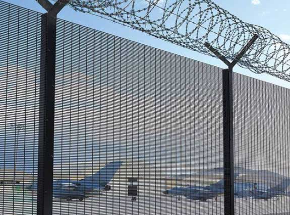 airport fencing